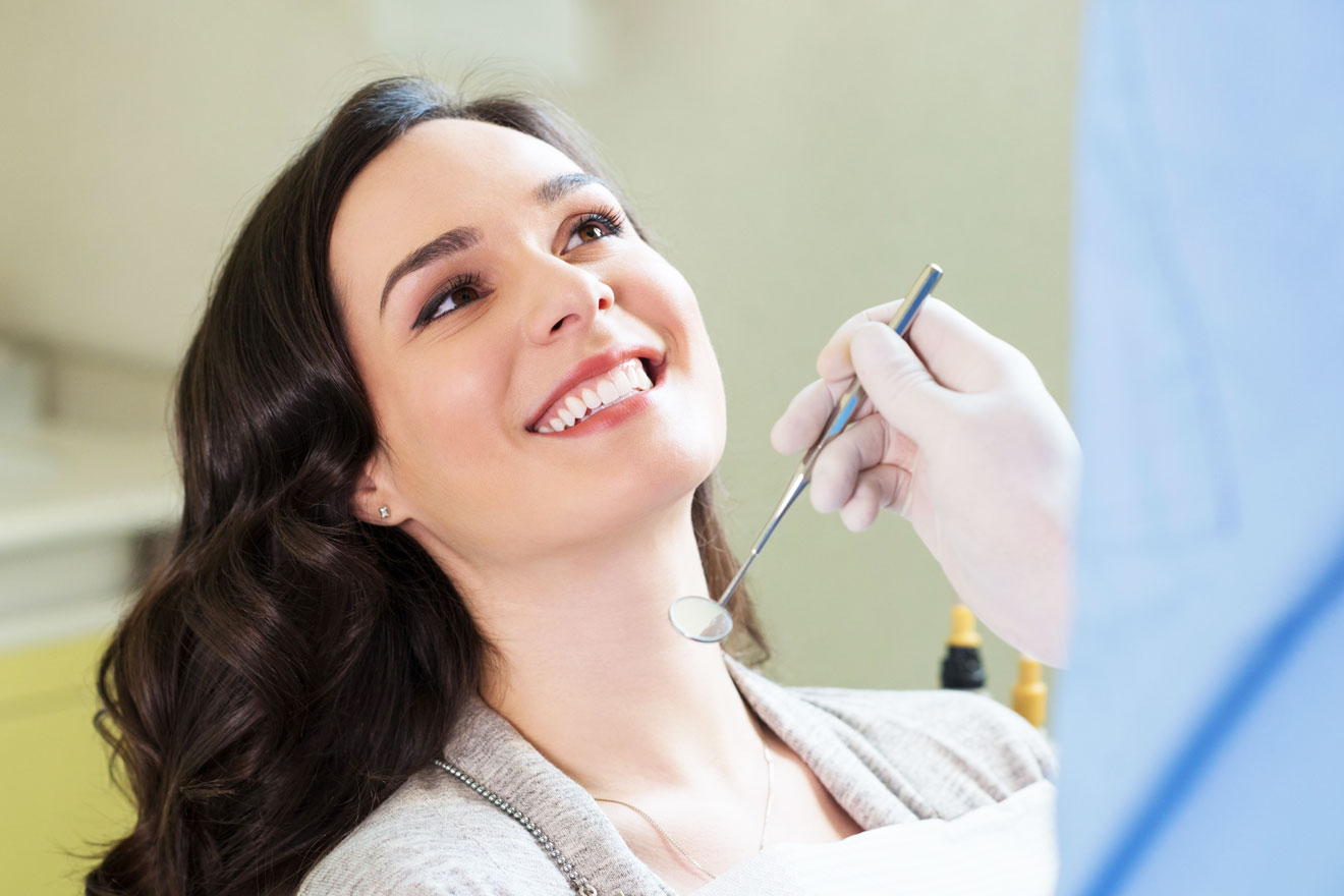 Enhance Your Smile: When to Choose Dental Veneers and Explore Alternatives